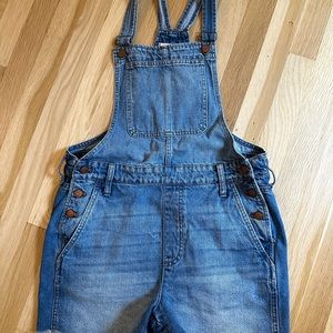 Madewell Denim Short Overalls Size Medium